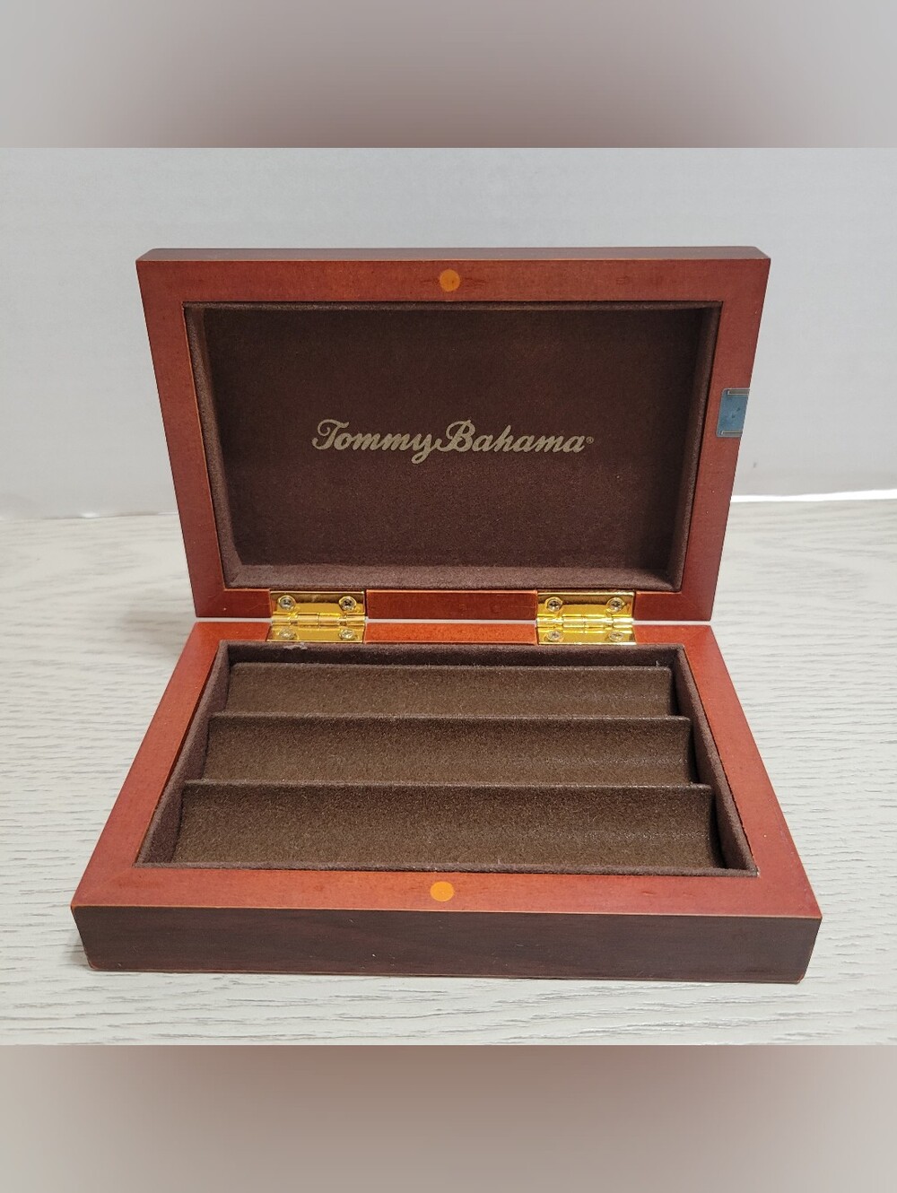 Tommy Bahama Cigar Club Display Wood Box 4 x 6 in Cologne Spray Not Included